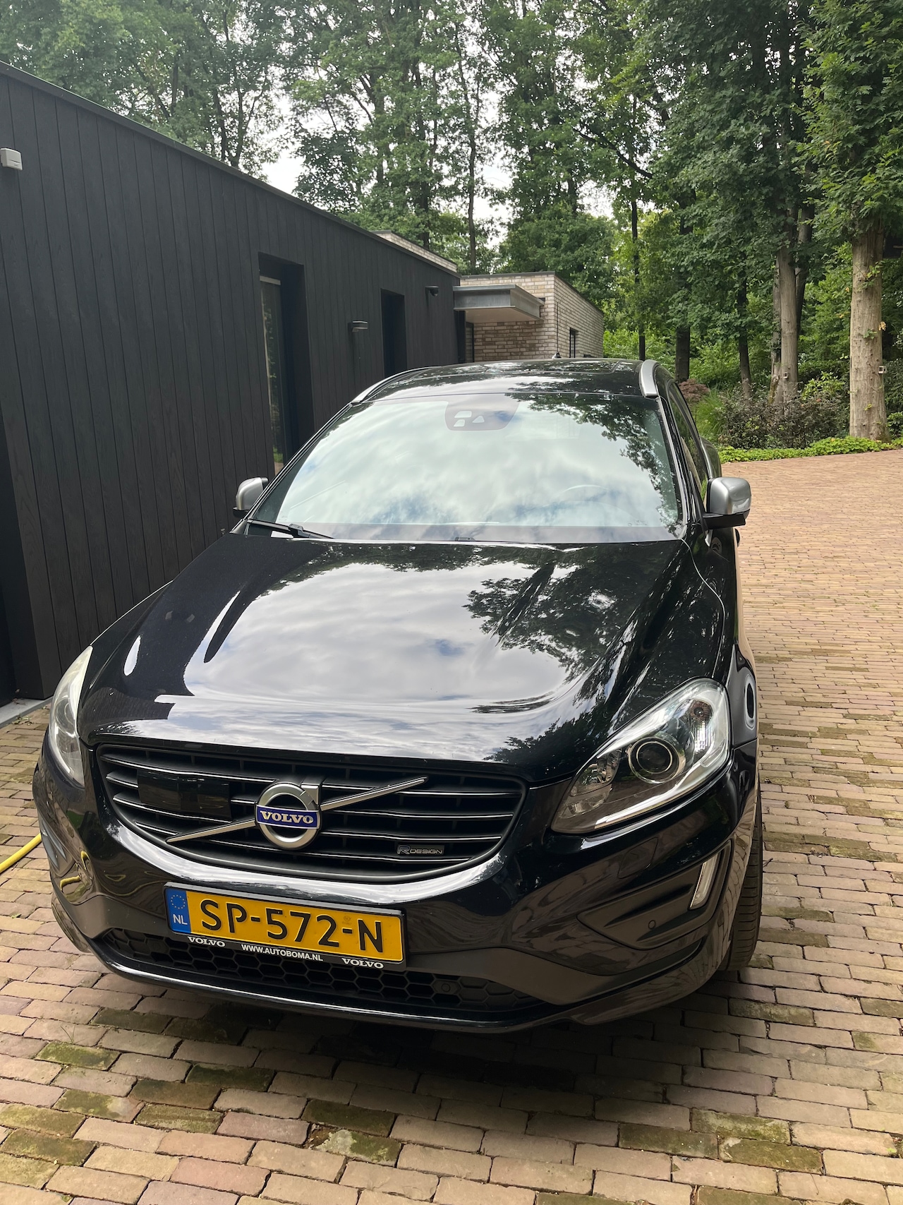 Volvo XC60 - 2.0 D4 FWD R-Design Full options - AutoWereld.nl