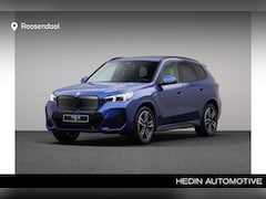 BMW iX1 - xDrive30 M-Sport | Trekhaak | Harman Kardon | Panoramadak | Head up |
