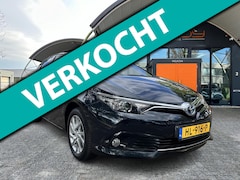 Toyota Auris - 1.8 Hybrid Dynamic Navi Camera 100% Dealer Onderhouden