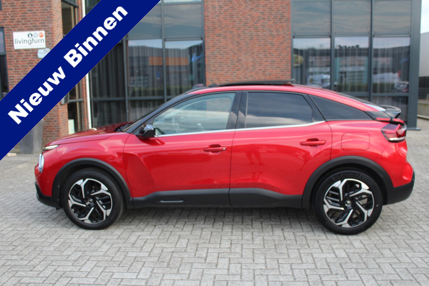 Citroën C4 - 1.2 Puretech Shine Pack Clima-Cruise-Led-Navi-Schuifdak - AutoWereld.nl