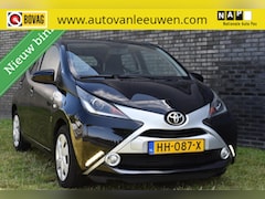 Toyota Aygo - 1.0 VVT-i x-play NAVI/CAMERA/CRUISE C./ETC