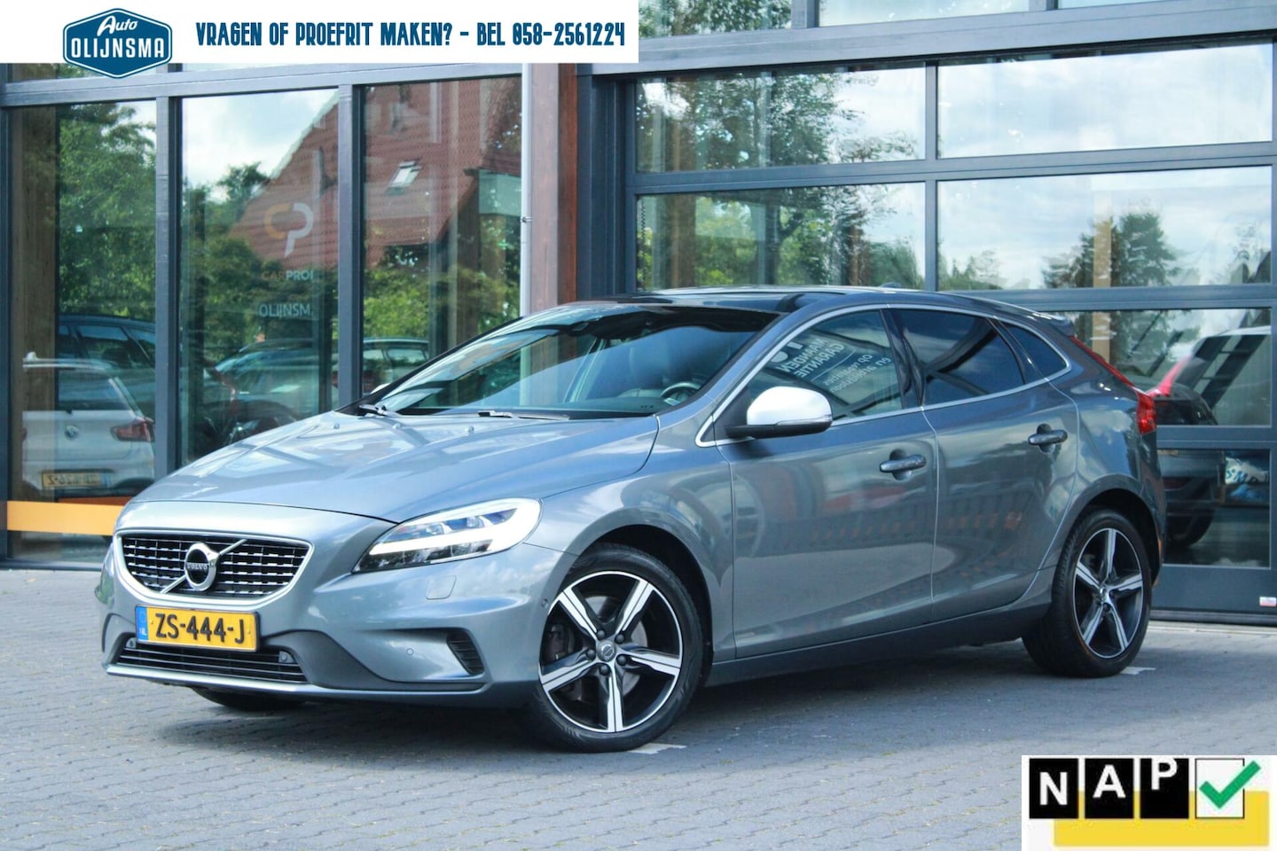 Volvo V40 - R design|Trekhaak|Camera|Pano|Memory|HarmanKardon|NAP - AutoWereld.nl