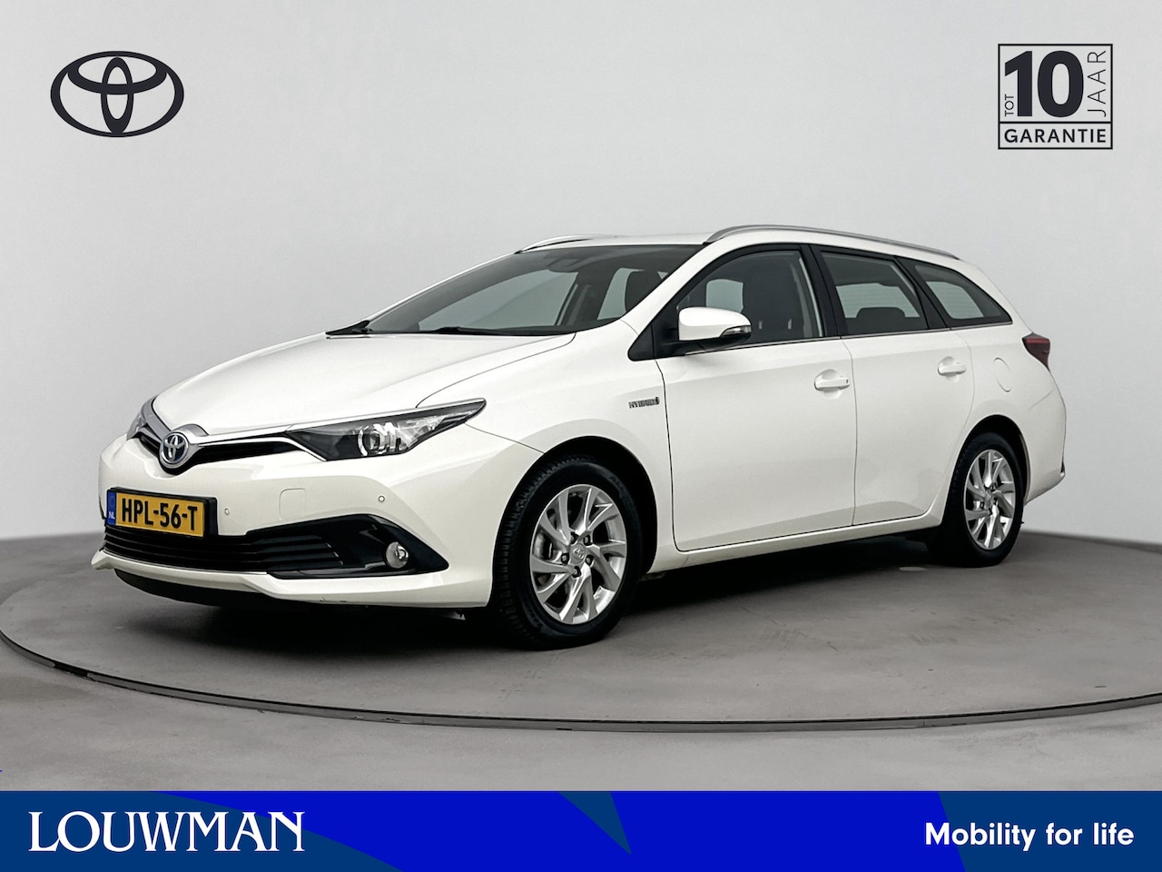 Toyota Auris Touring Sports - 1.8 Hybrid Aspiration Limited | Parkeersensoren voor | Cruise Control | - AutoWereld.nl