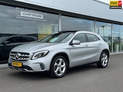 Mercedes-Benz GLA-Klasse - 180 Business Solution AMG automaat / panoramadak , apple-carplay, achteruitrijcamera