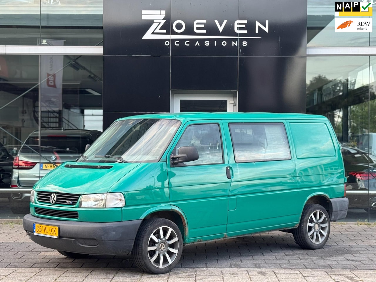 Volkswagen Transporter - 2.5 TDI 292 T800 DC 2.5 TDI 292 T800 DC - AutoWereld.nl