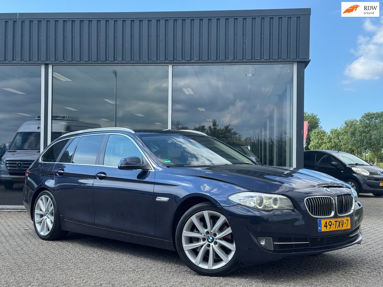 BMW 5-serie Touring - 528i High Executive AUTOMAAT/LED - AutoWereld.nl