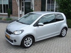 Skoda Citigo - 1.0 Greentech Elegance , Airco , Stoelverwarming, Bluetooth , Cruisecontrol enz