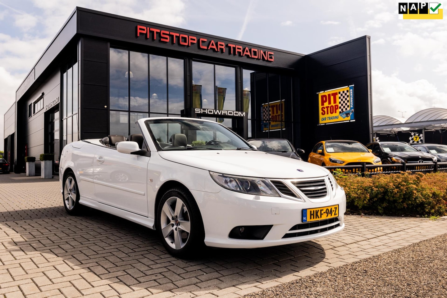 Saab 9-3 Cabrio - 2.0 Vector, 200pk, Xenon, Cruise, Climate - AutoWereld.nl