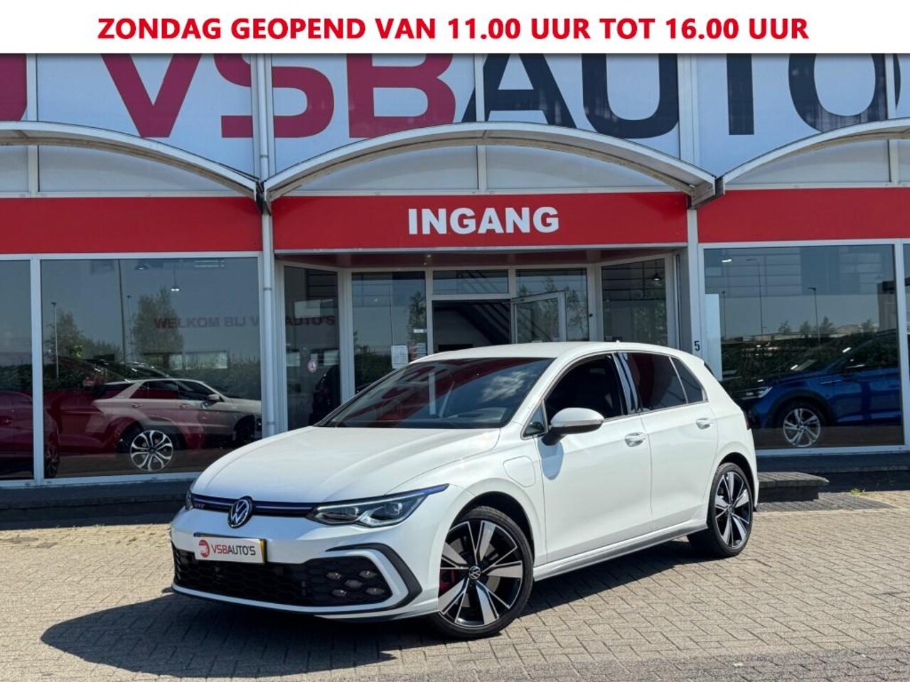 Volkswagen Golf - GOLF 8 GTE 1.4 E-HYBRIDE 245PK AUT. NAVI CARPLAY LED LMV - AutoWereld.nl