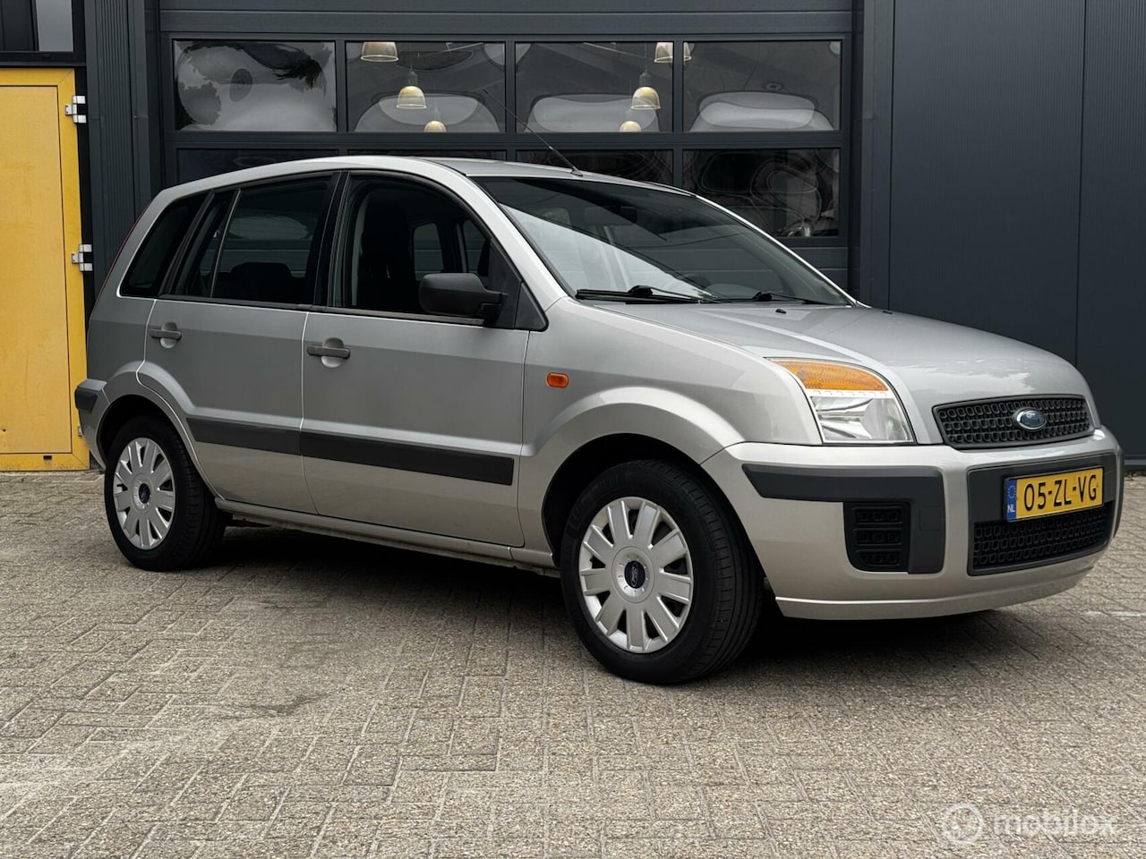 Ford Fusion - 1.4-16V Cool & Sound - AutoWereld.nl