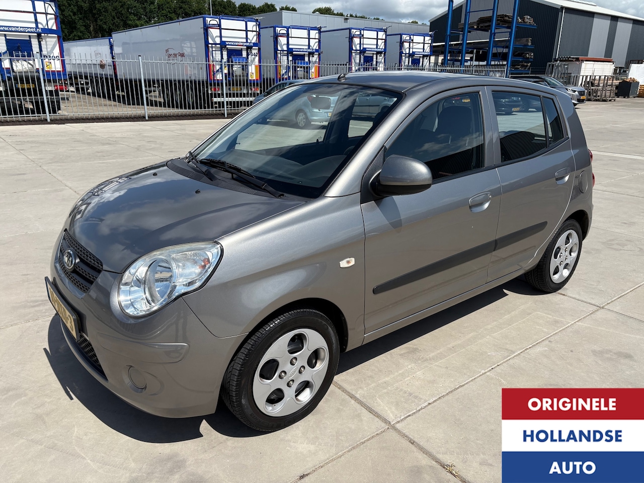 Kia Picanto - 1.1 X-Tra Automaat NIEUWSTAAT van Oma uit 1943 - AutoWereld.nl