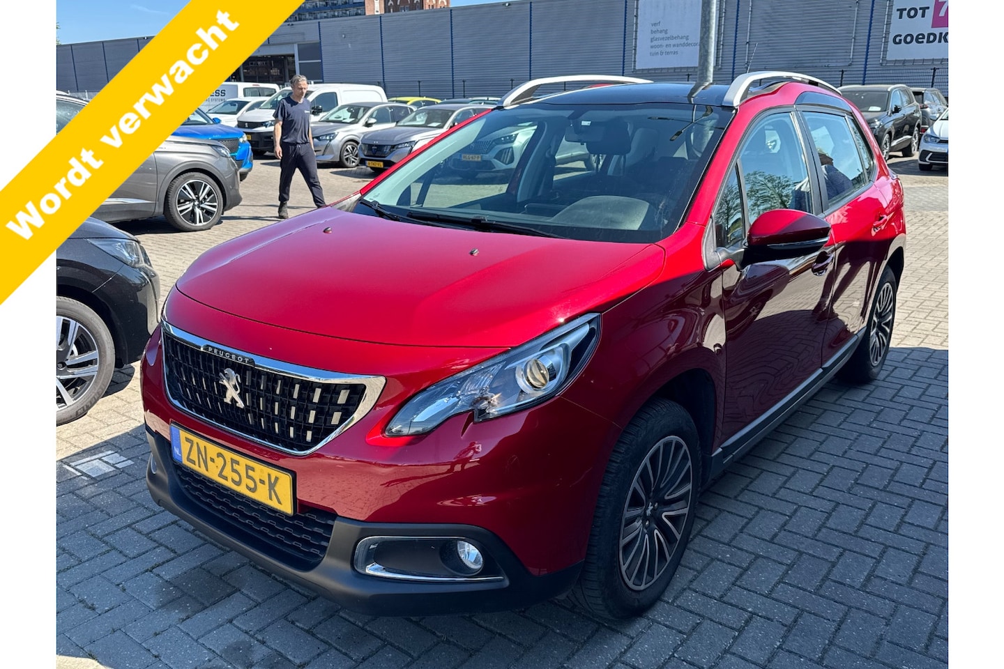 Peugeot 2008 - 1.2 PT Blue Lion, Panorama Dak! Trekhaak! VERWACHT! - AutoWereld.nl