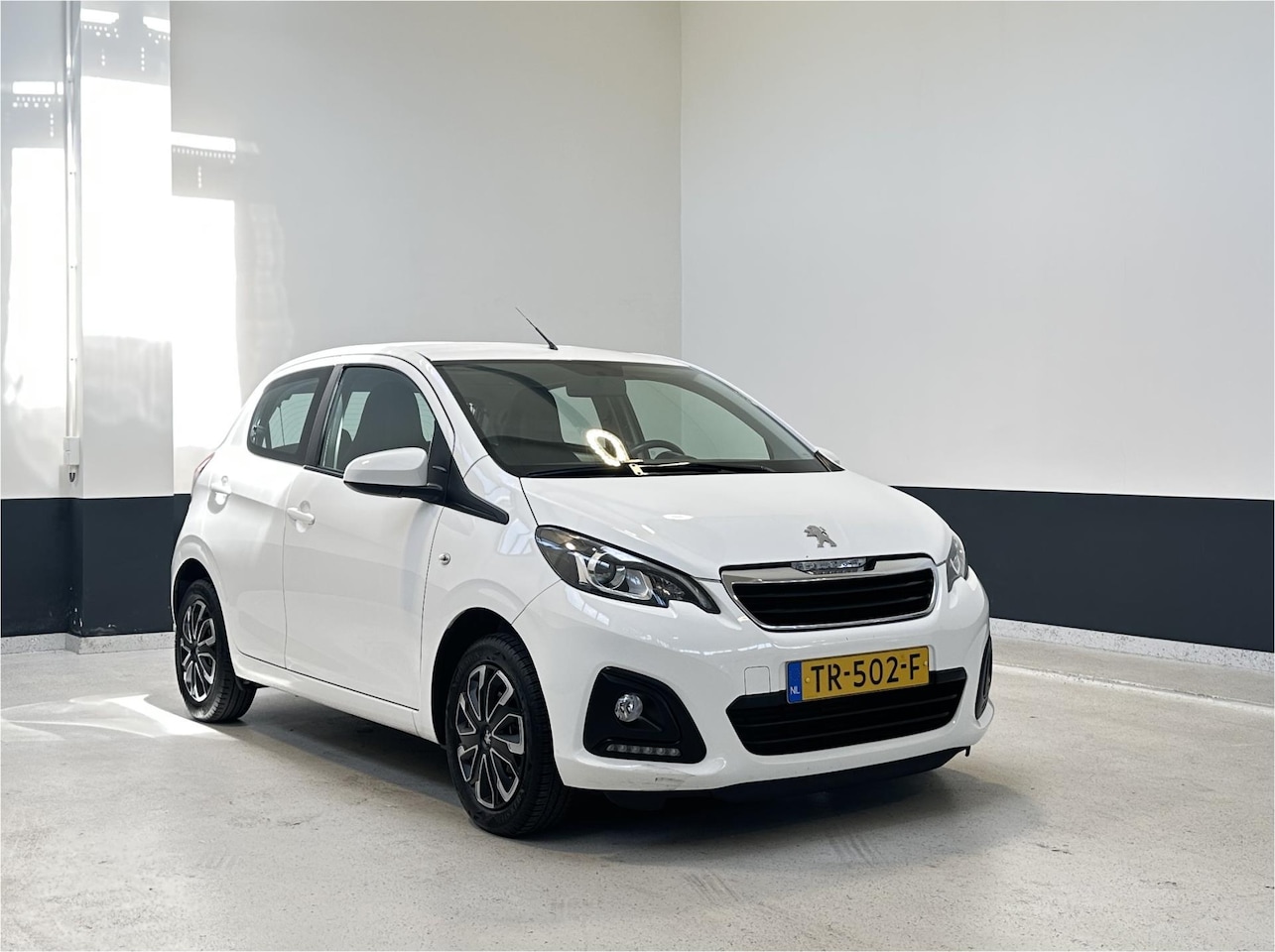 Peugeot 108 - 1.0 e-VTi Active | NL | 2 EIG |LED | 5-DRS | Bluetooth | Airco | CV | - AutoWereld.nl
