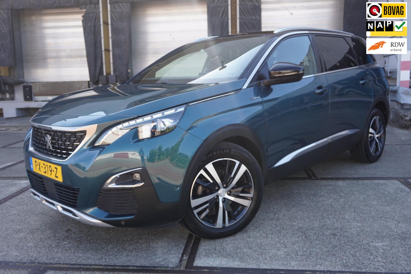 Peugeot 5008 - 1.6 e-THP GT-Line * 7 Persoons * - AutoWereld.nl