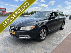 Volvo V70 - 1.6 T4 Limited Edition nieuwstaat leer airco/ecc
