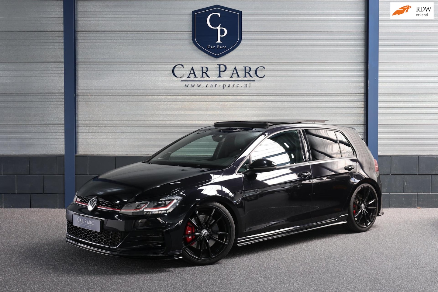 Volkswagen Golf - 2.0 TSI GTI TCR 290+PK AKRAPOVIC/VIRTUAL/SFEER/PANO/LEER+S.VERWARMING/CAM/19'LMV/ECC/12 MD - AutoWereld.nl