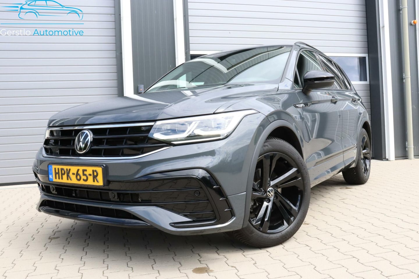Volkswagen Tiguan - 1.5 TSI 2x R-Line ACC IQ Black Garantie - AutoWereld.nl