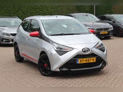 Toyota Aygo - 1.0 VVT-i x-play / Camera / Navigatie / 15'' / Cruise Control / Bluetooth / LED Dagrijvelr