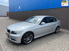 BMW 3-serie - 320i Business Line | Automaat | Memory | Navi | Cruise Control | Climate Control | Parkeer