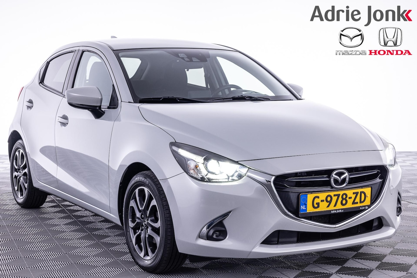 Mazda 2 - 1.5 Skyactiv-G GT-M | APPLE CARPLAY | HEAD UP | DODEHOEK DETECTIE | PARKEERSENSOREN | ACHT - AutoWereld.nl
