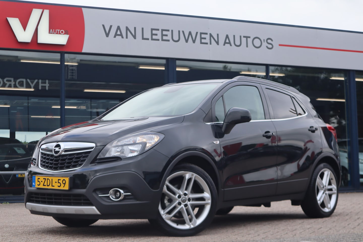 Opel Mokka - 1.4 T Cosmo | Stuurverwarming | Stoelverwarming | Camera - AutoWereld.nl