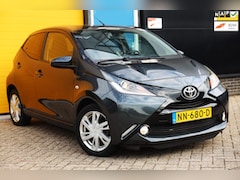 Toyota Aygo - 1.0 VVT-i x-sport / AUT / NAP / Eerste Eigenaar / Camera / F1 Flippers / Airco / 5 Deurs /
