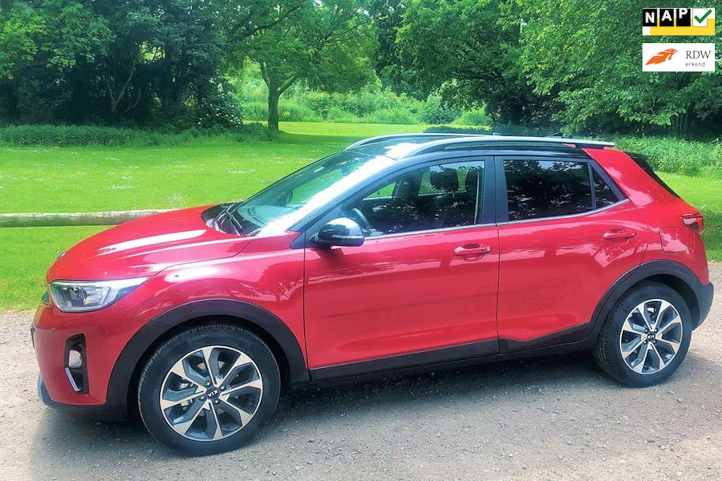 Kia Stonic - 1.0 T-GDi ComfortPlusLine Navigator 1.0 T-GDi ComfortPlusLine Navigator 120PK ! - AutoWereld.nl