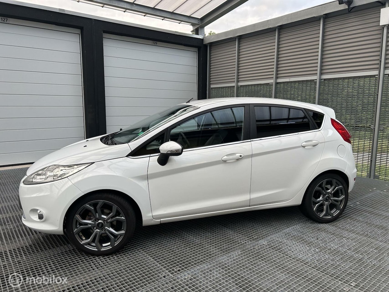 Ford Fiesta - 1.6 Titanium VCT distr vervngen/vol ond! - AutoWereld.nl