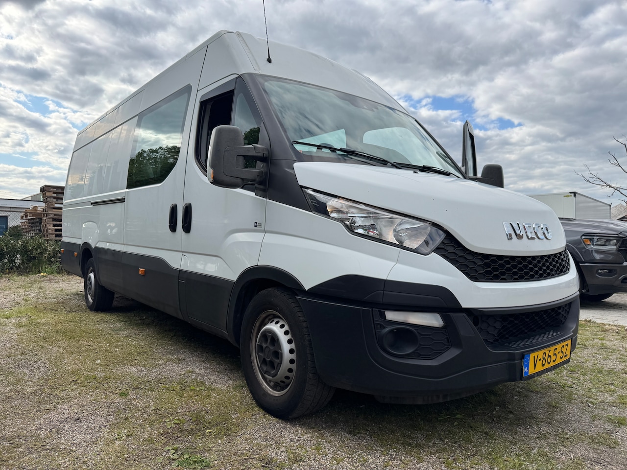 Iveco Daily - 35S15V 2.3 410 H2 - AutoWereld.nl