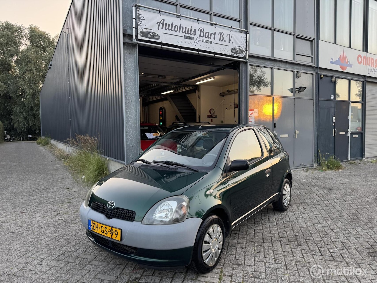 Toyota Yaris - 1.0-16V VVT-i 1e eigenaar! Nieuwe APK! NAP Logisch! - AutoWereld.nl