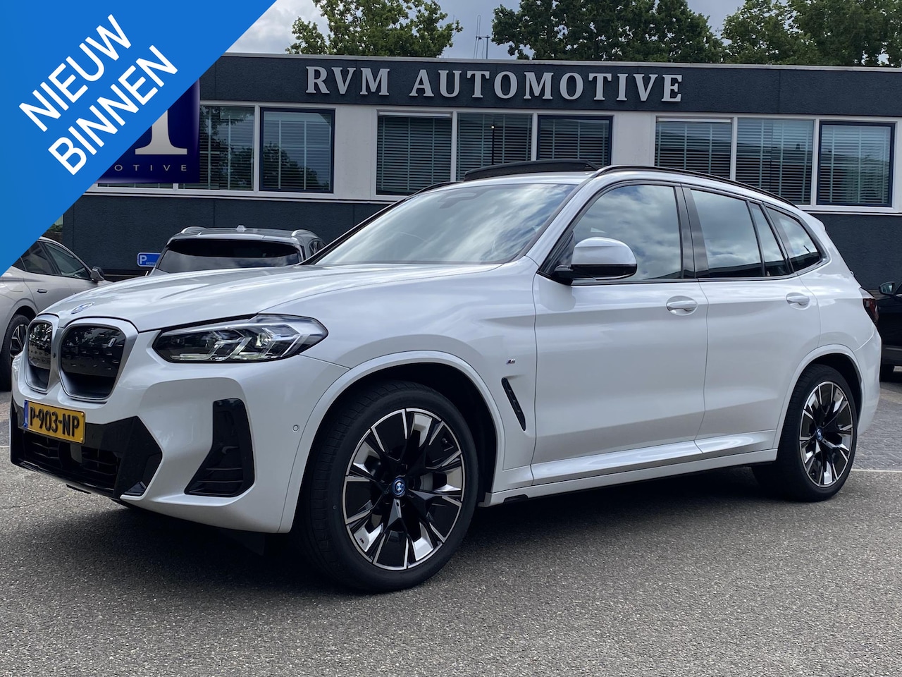 BMW iX3 - High Executive 80 kWh M SPORT DEALER ONDERHOUDEN | MEGA COMPLEET (oa: DRIVING ASSIST.PROFF - AutoWereld.nl