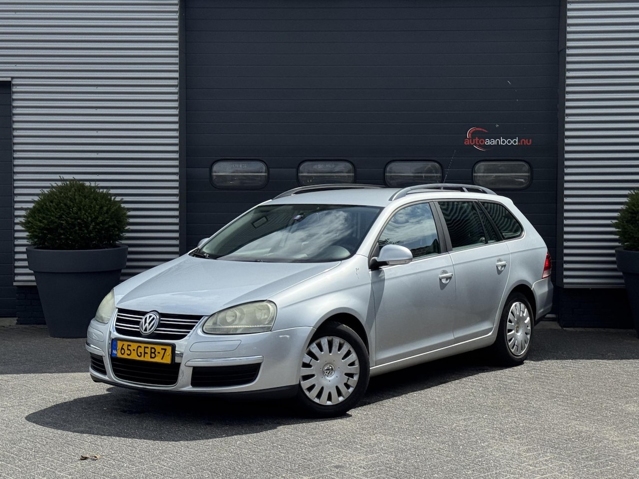 Volkswagen Golf Variant - 1.6 Trendline | Airco | Trekhaak | Elektrische Ramen | Radio | - AutoWereld.nl