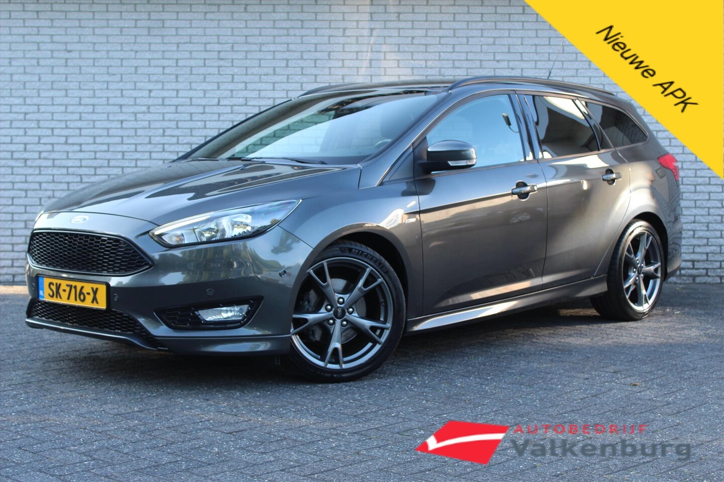 Ford Focus - 1.5 ST Line | Trekhaak | Carplay | Parkeersensoren | Navi - AutoWereld.nl