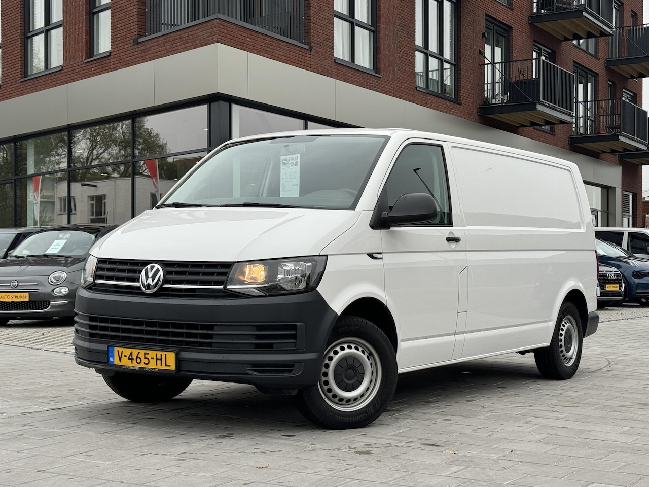 Volkswagen Transporter - 2.0 TDI L2H1 Economy Euro 6 | 105pk | Achterdeuren | Trekhaak - AutoWereld.nl