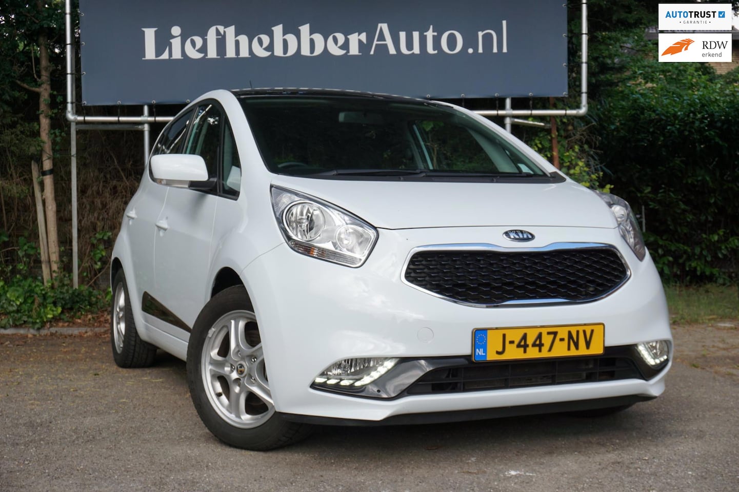 Kia Venga - 1.6 CVVT DynamicPLusLine / Aut. / 1e eig. / STUUR RECHTS ! / - AutoWereld.nl