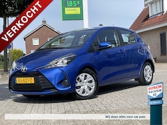 Toyota Yaris - 1.5 VVT-i Active / Org NL / Navi / Camera / Trekhaak / Lane Assist / Clima / Cruise / 5Drs