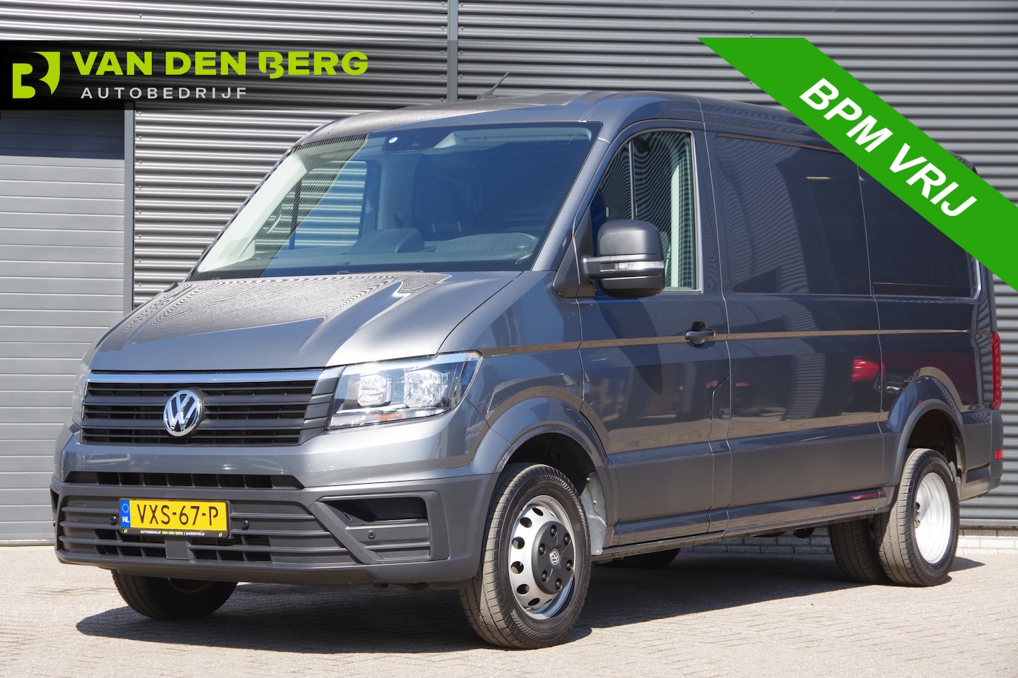 Volkswagen Crafter - 50 2.0 TDI L3H2 (L2H1) B-RIJBEWIJS 177PK AUT. 3.5T TREKGEW. DUBBEL LUCHT, CAMERA, NAVI, CR - AutoWereld.nl