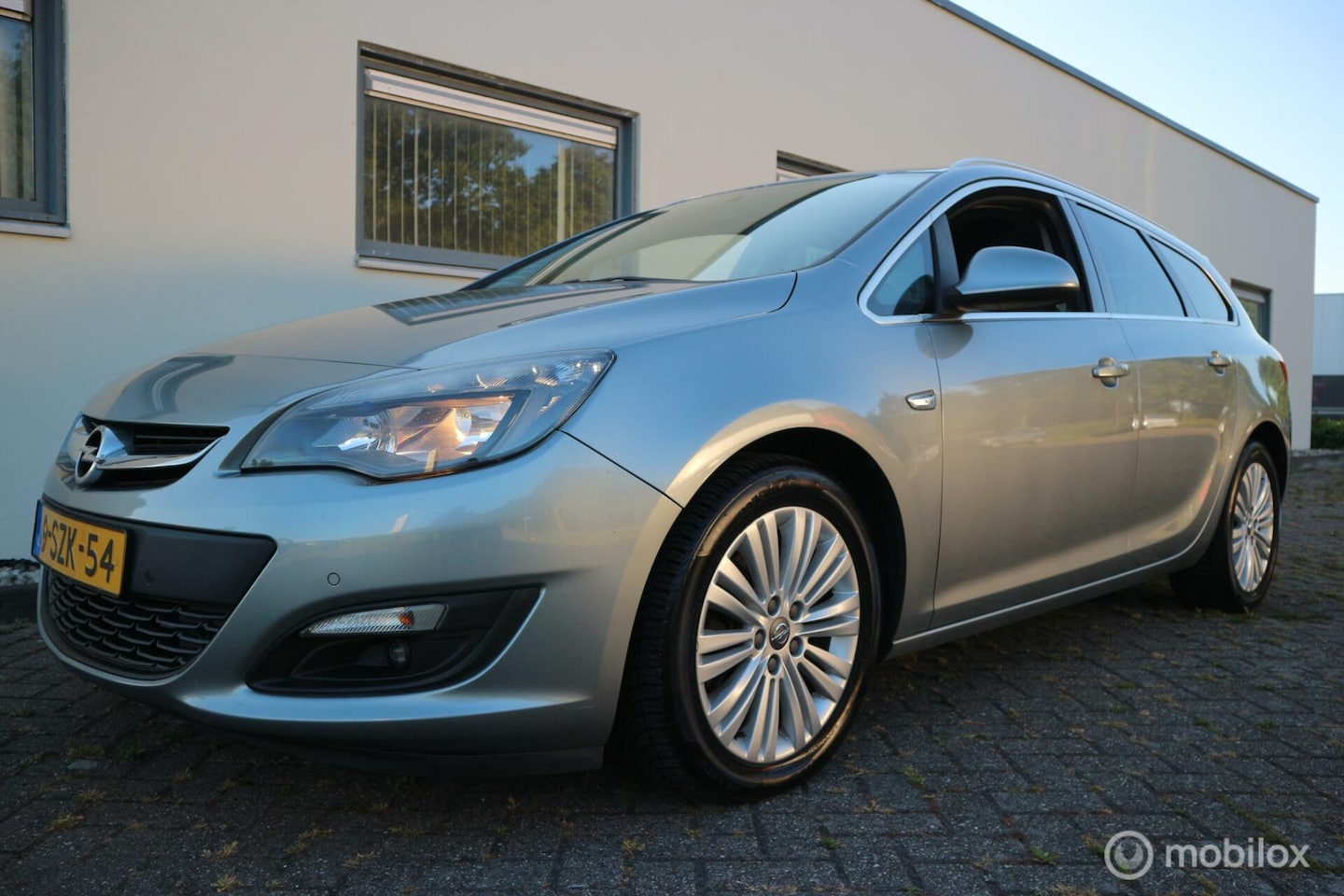 Opel Astra Sports Tourer - 1.7 CDTi Design Edition 1.7 CDTi Design Edition - AutoWereld.nl