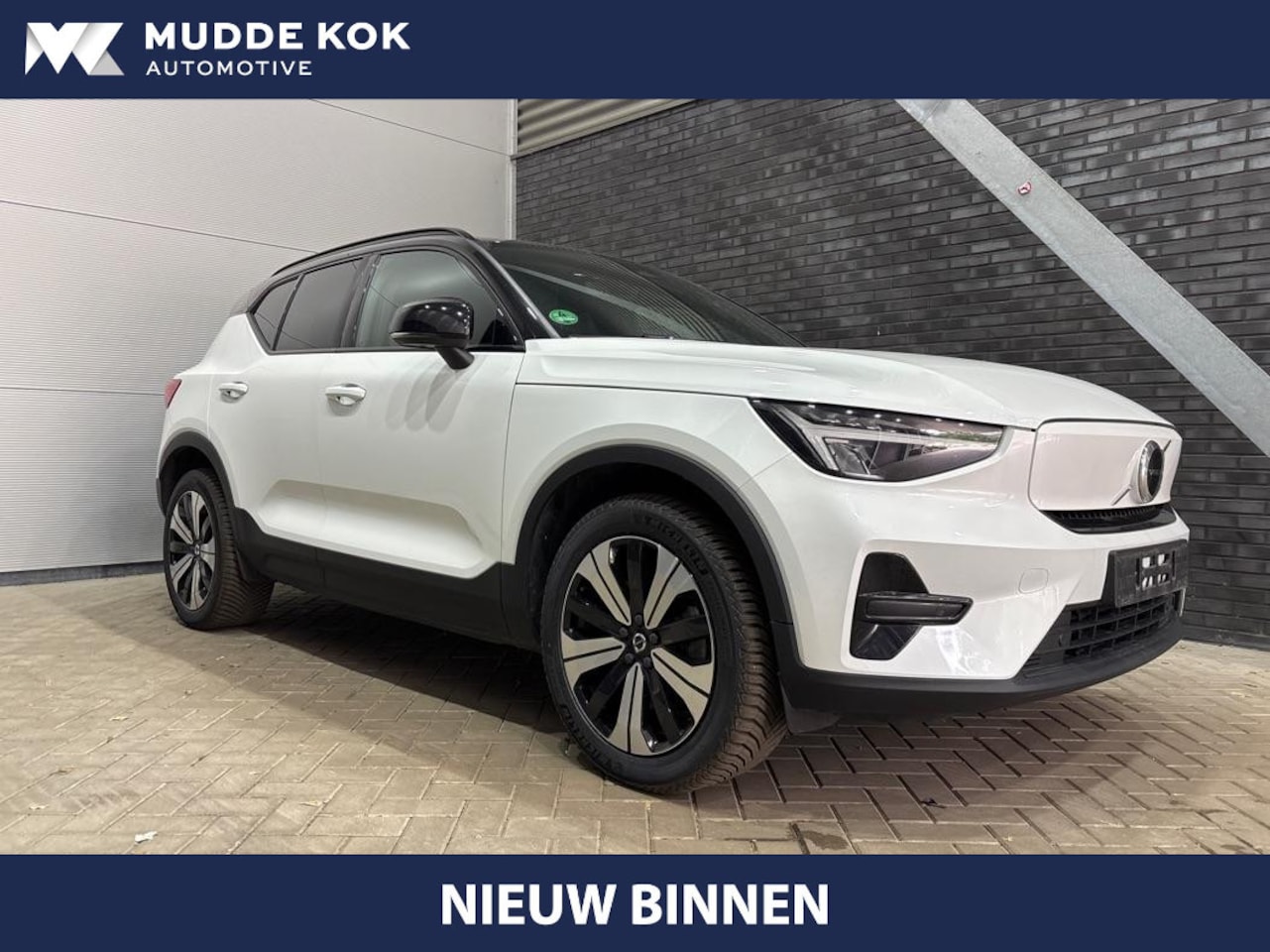 Volvo XC40 - Recharge Twin Core 82 kWh | Stoel+Stuurverwarming | Camera | Apple Carplay | Getint Glas - AutoWereld.nl