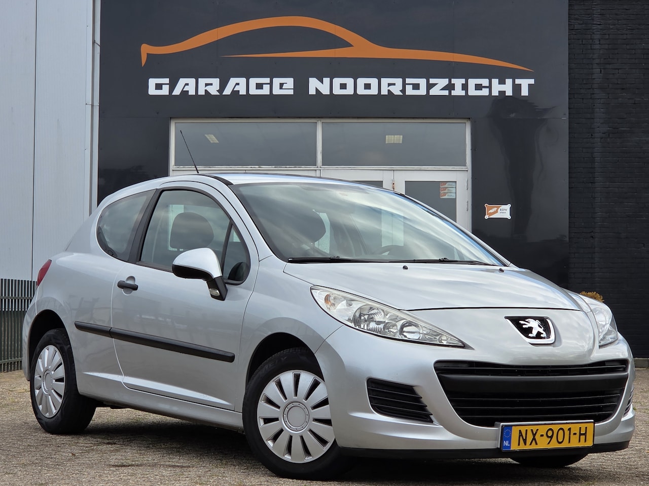 Peugeot 207 - 1.4 VTi XR 1.4 VTi XR - AutoWereld.nl