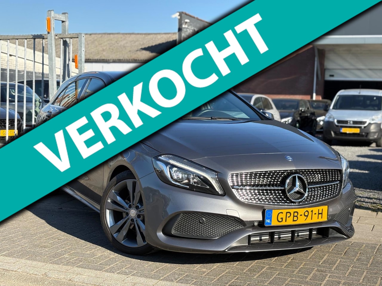 Mercedes-Benz A-klasse - 180 AMG Line | Automaat | LED | Camera | - AutoWereld.nl
