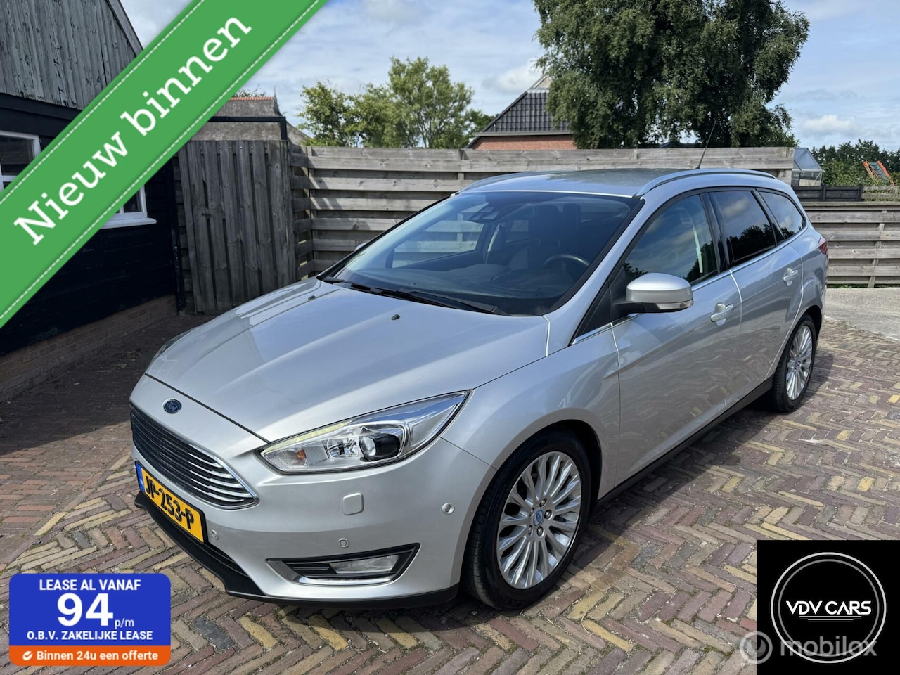 Ford Focus Wagon - 1.0 Titanium Edition Xenon/Led | Clima - AutoWereld.nl