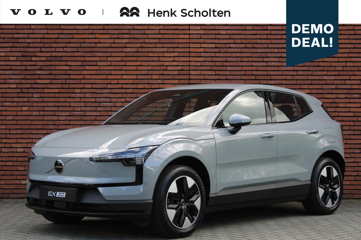 Volvo EX30 - Single Motor Core 51 kWh | Climate Control | Park Assist achter + Camera | Adaptive Cruise - AutoWereld.nl