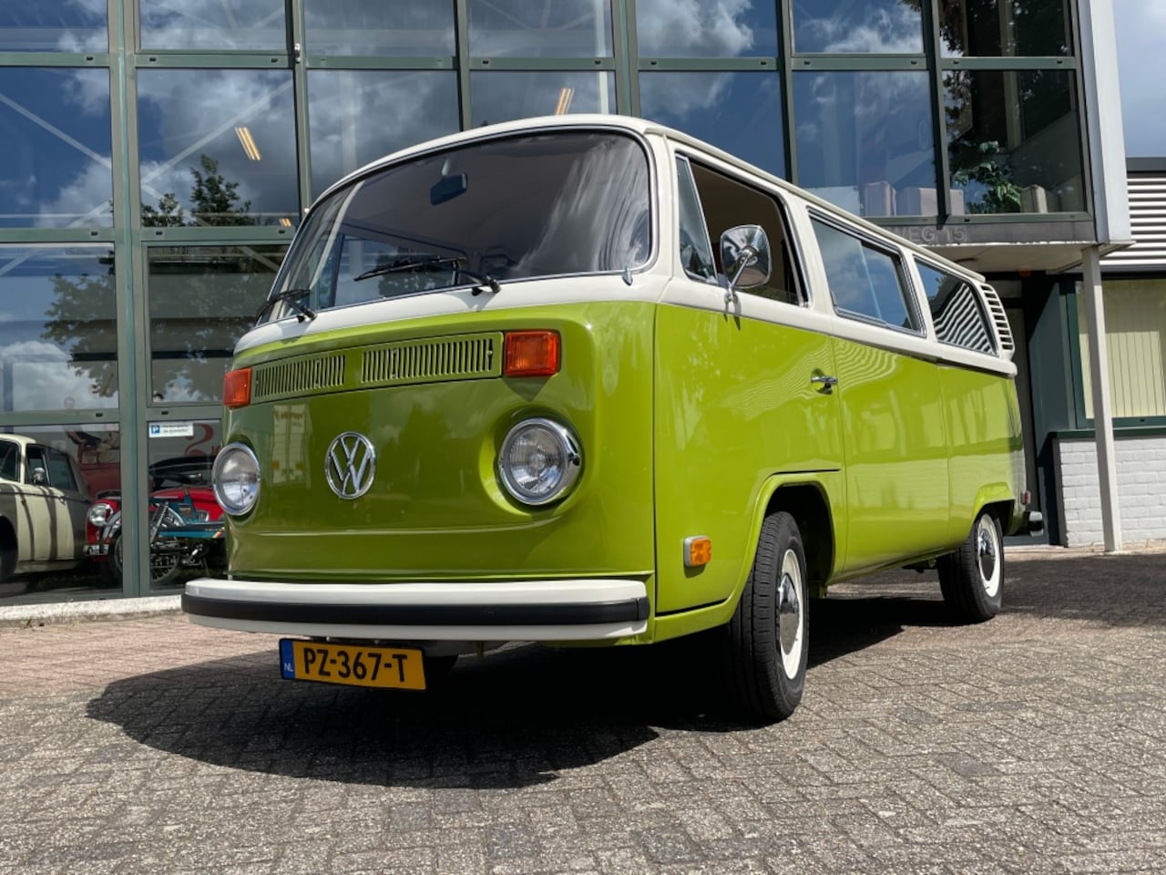 Volkswagen T2 - T2B - AutoWereld.nl