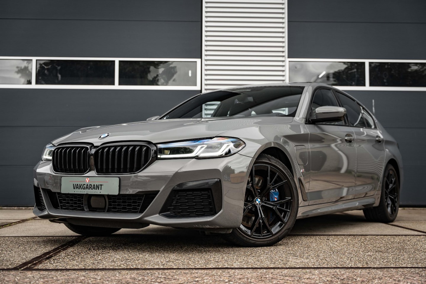 BMW 5-serie - 545e xDrive High Executive 545e xDrive High Executive - AutoWereld.nl