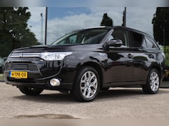 Mitsubishi Outlander - 2.0 PHEV 4WD INSTYLE | PANO | LEDER | NAVI | TREKHAAK | KEY-LESS