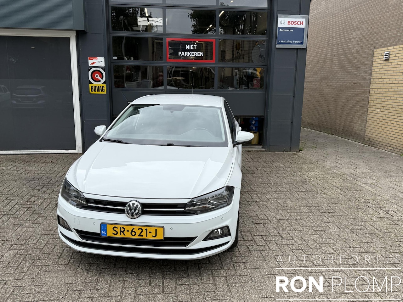 Volkswagen Polo - 1.0 TSI Comfortline Automaat / Airco/ Bluetooth/ Cruise/ Camera/ PDC - AutoWereld.nl