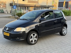 Volkswagen Fox - 1.4 Benzine 75PK Elektr. Ramen BT NEW APK NAP