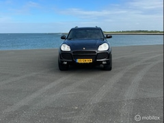 Porsche Cayenne - 4.5 Turbo