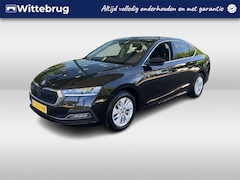 Skoda Octavia - 1.0 TSI 110pk Business Edition / Navigatie / Elek Achterklep / Parkeersensoren / Donker gl